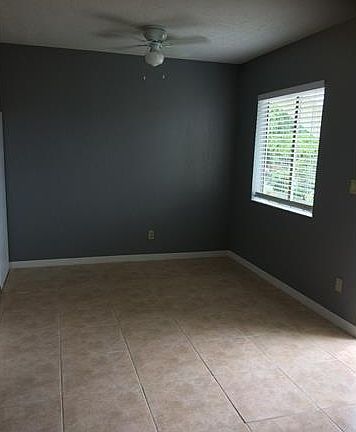 4th image of 4631 Bayshore Dr APT L1