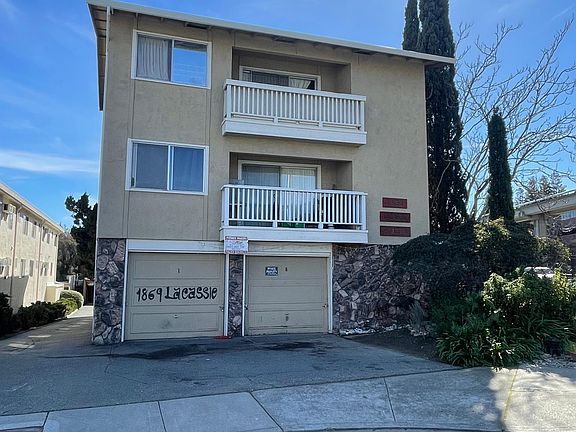 2nd image of 1869 Lacassie Ave #1