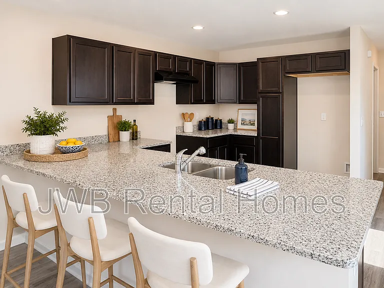 7716 Dandy Ave — Photo 3