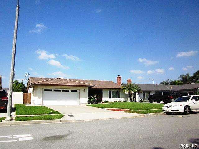 2nd image of 3403 E Date St