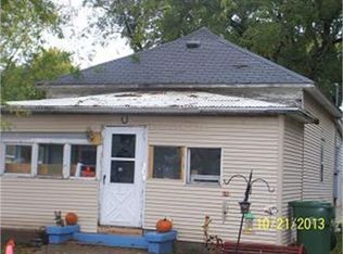 307 Elm St, Correctionville, IA 51016