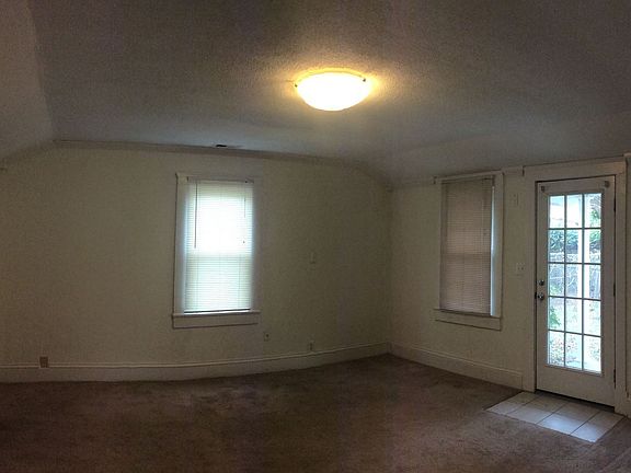 3rd image of 8721 Chesapeake Blvd