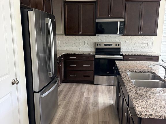 4th image of 4944 Trout Crest Ct