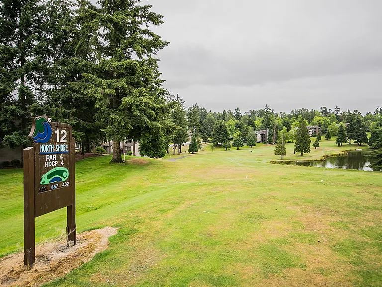 The Fairways — Photo 57
