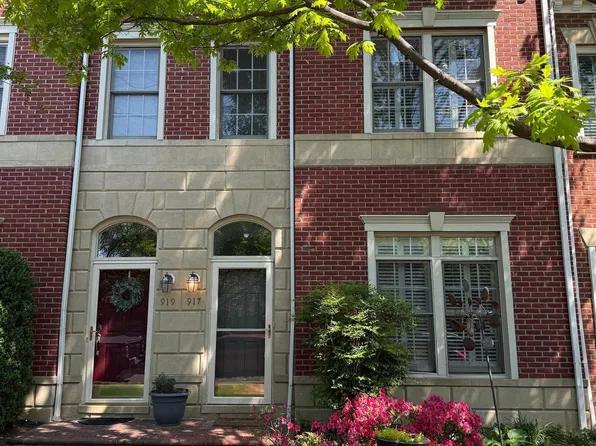 917 Bernard St, Alexandria, VA 22314
