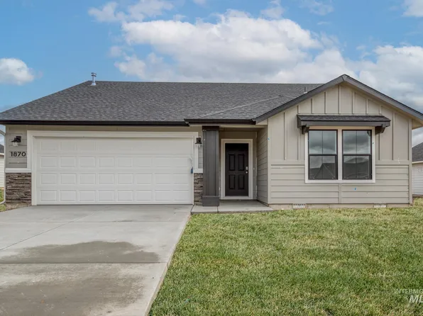 1870 N Thunderbolt St, Mountain Home, ID 83647