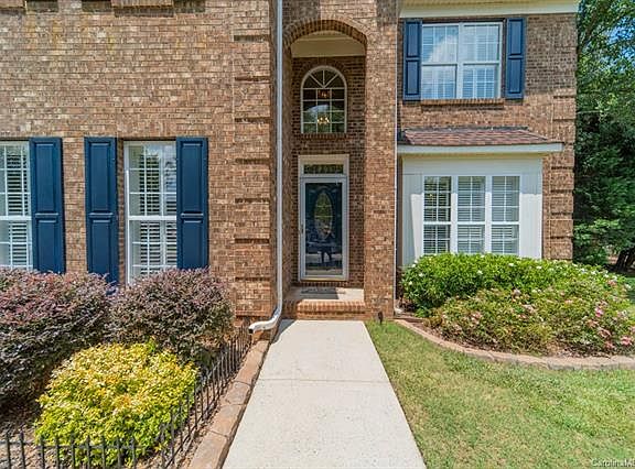 3rd image of 9205 Olivia Ln