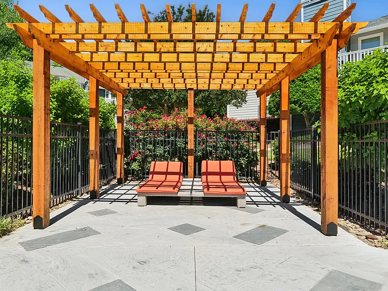 Palmetto Place Apartments — Photo 12