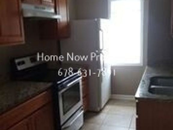 3rd image of 1836 Dunlap Ave #100