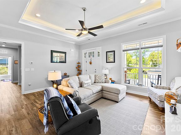 4th image of 245 Jaida Ln