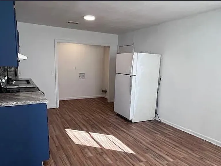 520 Brewer Dr — Photo 8