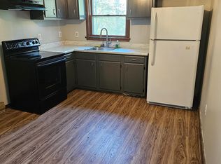 231 Maple St APT 3, Tobyhanna, PA 18466