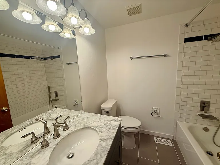 8421 31st Ave SW — Photo 7