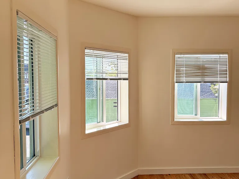 1601-1621 NE Killingsworth St #2 — Photo 1