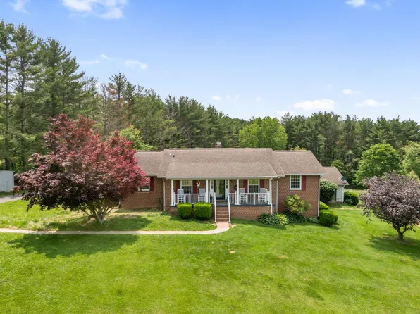 1938 Laurel Creek Rd NE, Pilot, VA 24138