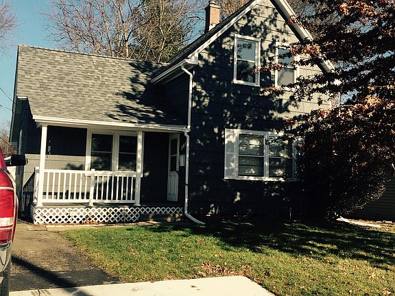 3rd image of 845 32nd Ave