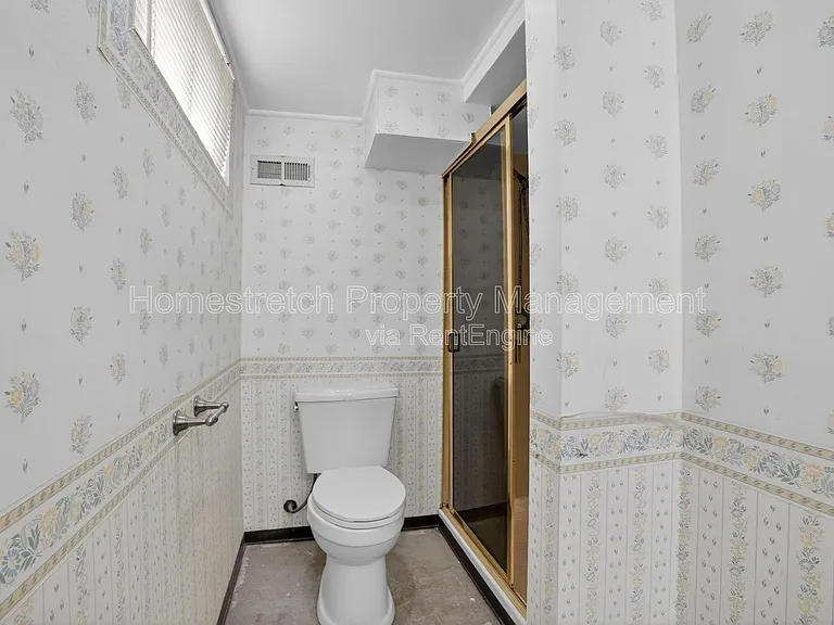 10527 Prestwick Dr — Photo 21