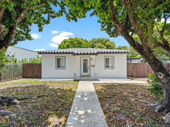 270 NW 51st Ave, Miami, FL 33126