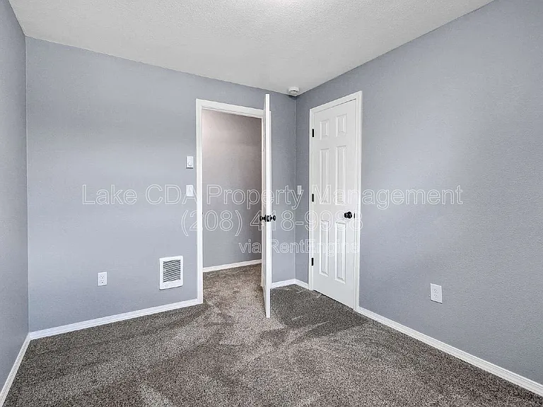 1423 E Lunceford Ln #2 — Photo 17