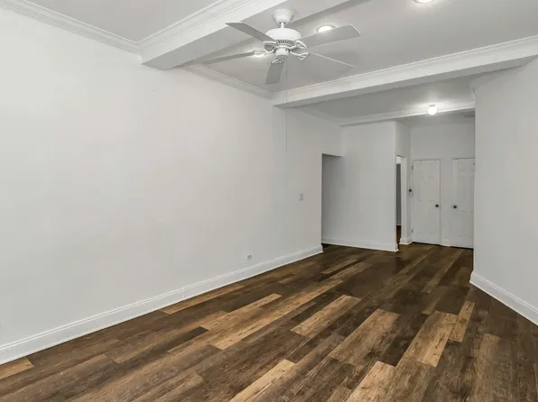 67-25 Clyde Street image 10 of 21