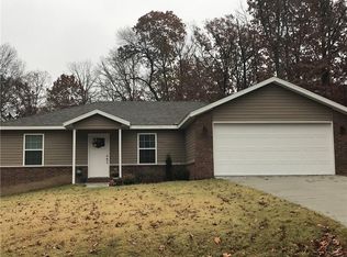 20 Donington Ln, Bella Vista, AR 72714