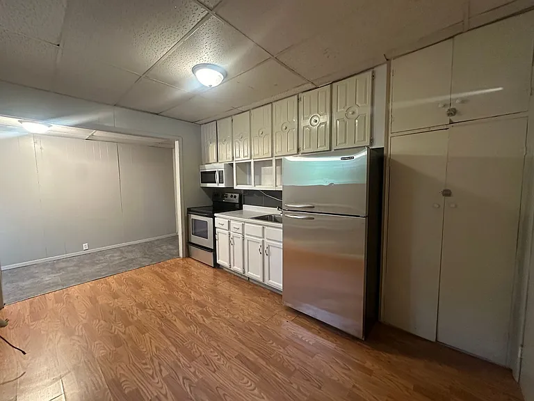 1515 S Norton Avenue (Alpha Team) — Photo 2
