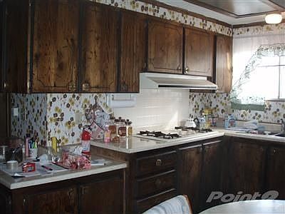 More of this roomy kitchen