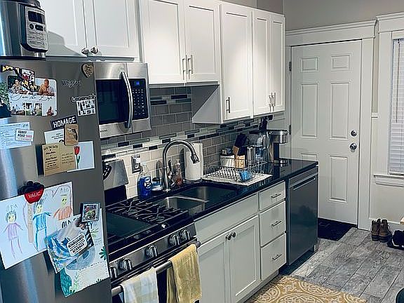 4th image of 1265 Fry Ave