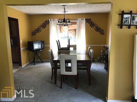 3rd image of 8287 McKenzie Pl