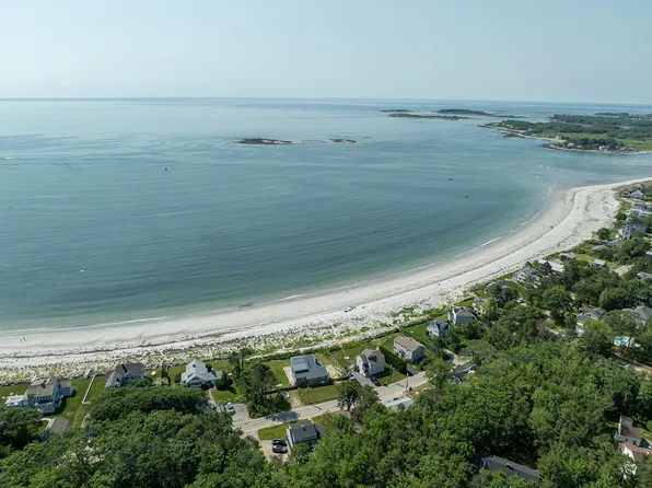 669 Kings Highway, Kennebunkport, ME 04046