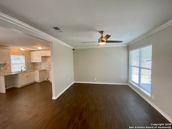 4th image of 1303 Starhaven Pl