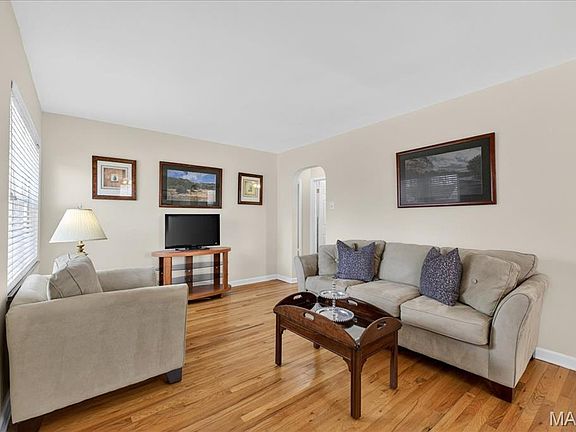 5th image of 1253 Charlane Ct