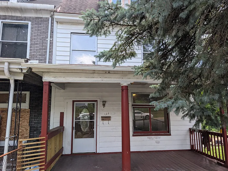 128 Charles St — Photo 8