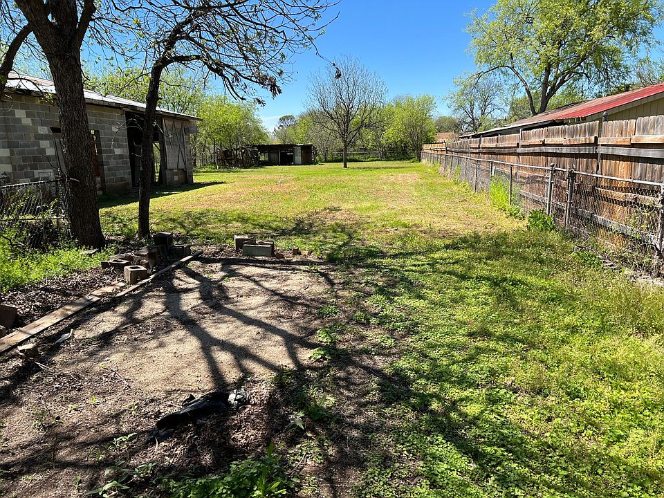 2nd image of 1110 Harlan Ave