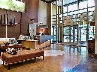 Milago lobby