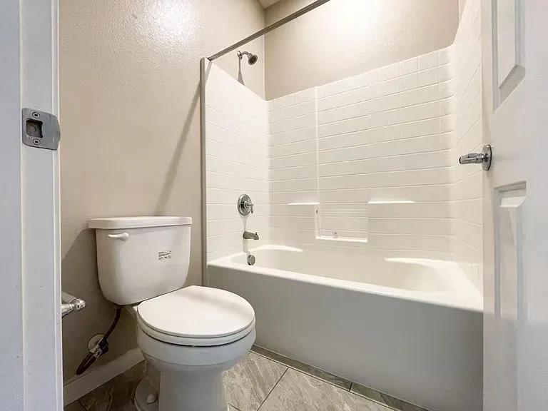 6415 Pochman Mesa St — Photo 7