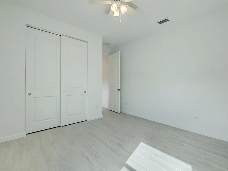 12712 SW Eleanor Dr — Photo 29