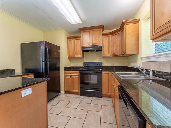 5th image of 1838 Southland Ct