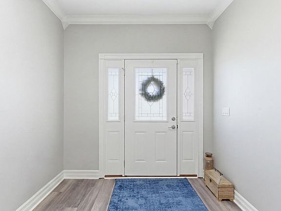 4th image of 118 Woods Way