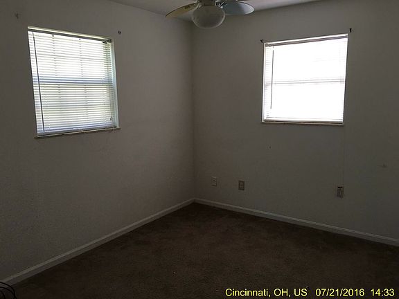 3rd image of 2475 Roosevelt Ave