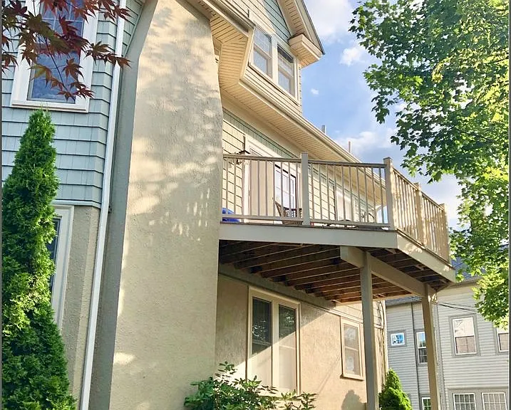108 Cole Avenue — Photo 2