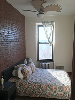 Rented by Salizzoni Realty | media 12