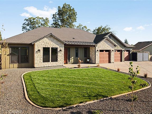 4th image of 230 Redbud Dr