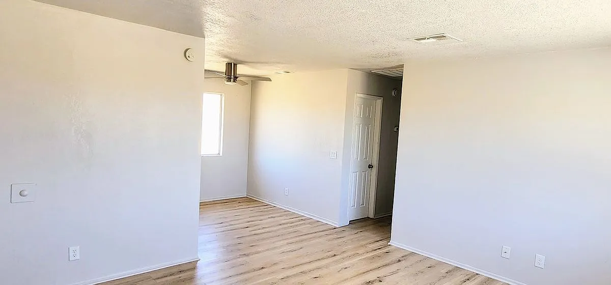 2 bed, 1.0 bath, 704 sqft, $1,500 — Photo 4
