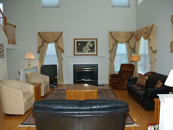 2-story Family Room