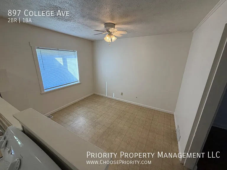 897 College Ave — Photo 6
