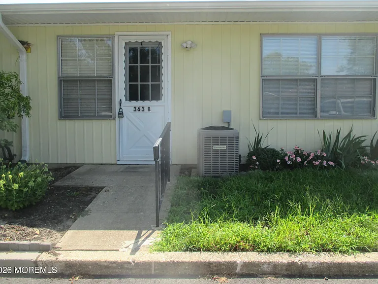 363B Chesterfield Ct #363B — Photo 34