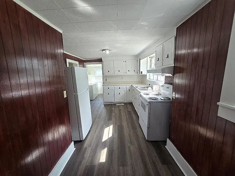 106 Stanley St — Photo 14