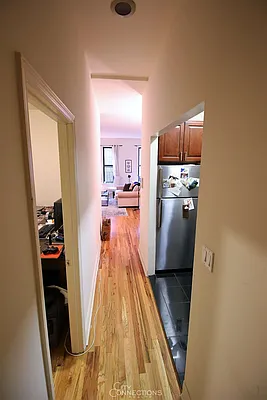 Rented by City Connections Realty | media 32