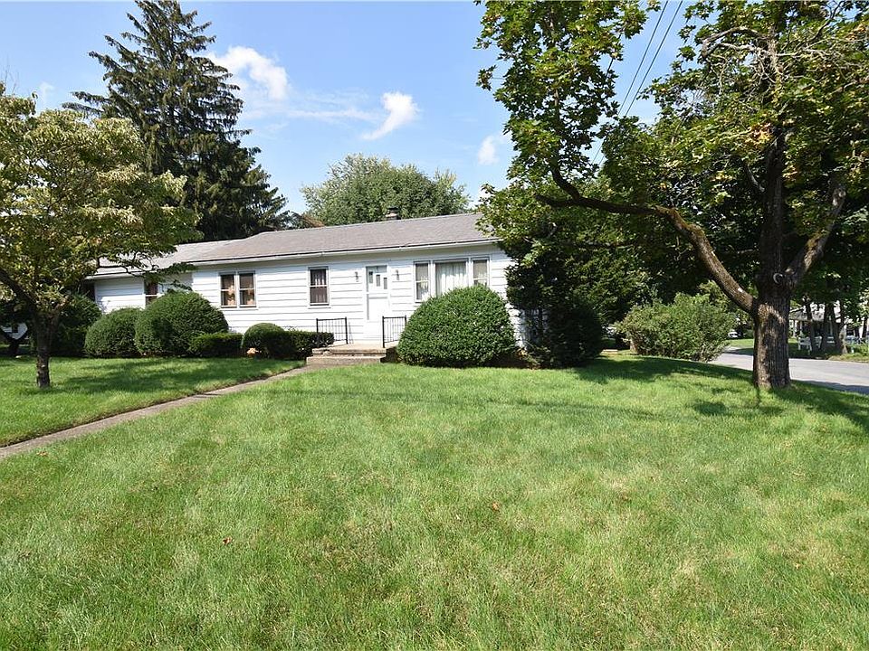 1st image of 122 E Elizabeth Ave